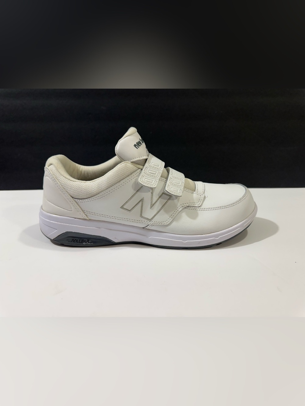 New Balance Kids Off-White Leather Velcro Sneakers